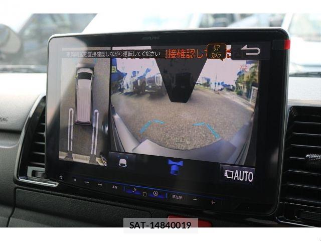 Toyota HIACE VAN 2025-01 8130430-7