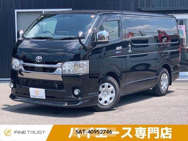 Toyota HIACE VAN 2022-01 8130444-0