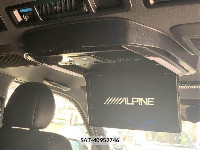 Toyota HIACE VAN 2022-01 8130444-9