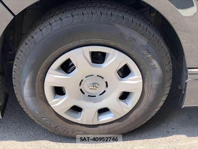 Toyota HIACE VAN 2022-01 8130444-16