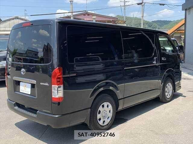 Toyota HIACE VAN 2022-01 8130444-20