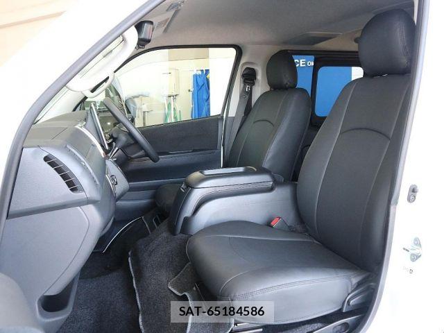 Toyota HIACE VAN 2024-01 8130436-1