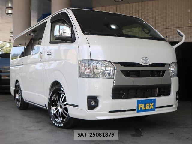 Toyota HIACE VAN 2022-01 8130438-17