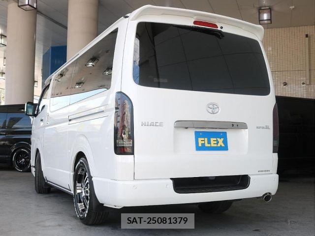 Toyota HIACE VAN 2022-01 8130438-19
