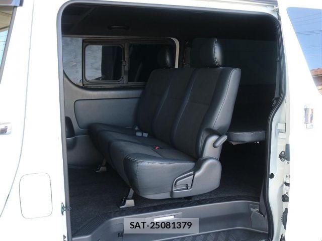 Toyota HIACE VAN 2022-01 8130438-2