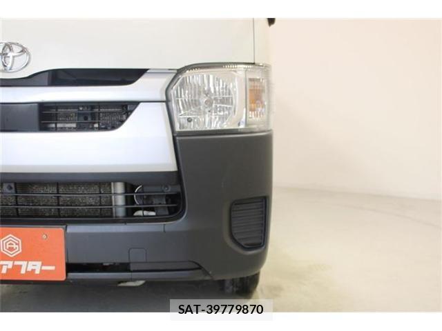 Toyota HIACE VAN 2022-06 8130446-14