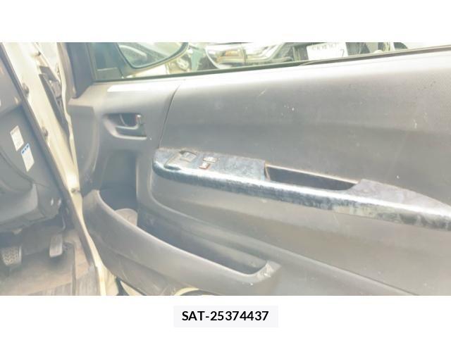 Toyota HIACE VAN 2018-07 8130447-9
