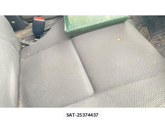 Toyota HIACE VAN 2018-07 8130447-10