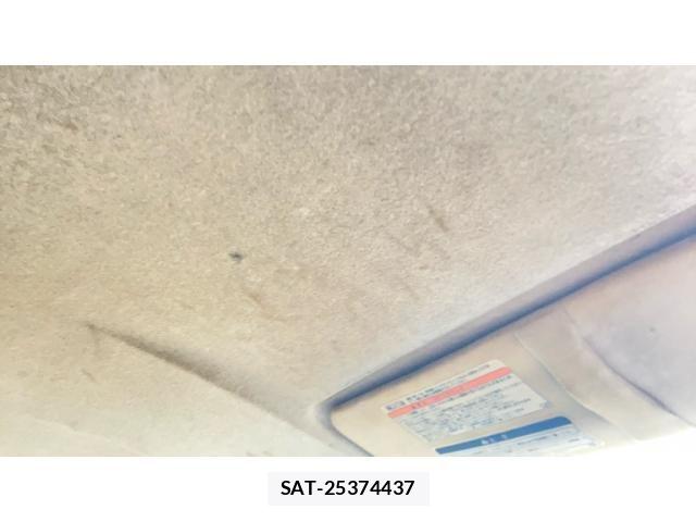 Toyota HIACE VAN 2018-07 8130447-16