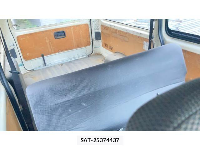 Toyota HIACE VAN 2018-07 8130447-17