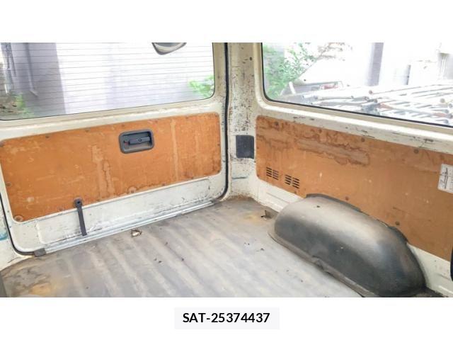 Toyota HIACE VAN 2018-07 8130447-20