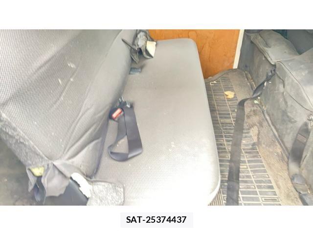 Toyota HIACE VAN 2018-07 8130447-21
