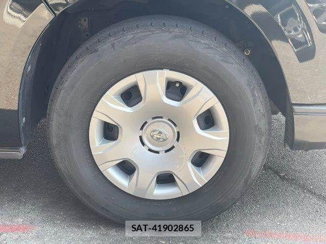 Toyota HIACE VAN 2020-06 8145885-13
