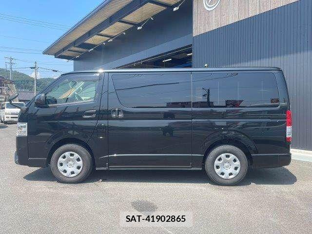 Toyota HIACE VAN 2020-06 8145885-20