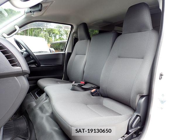 Toyota HIACE VAN 2021-06 8145883-22