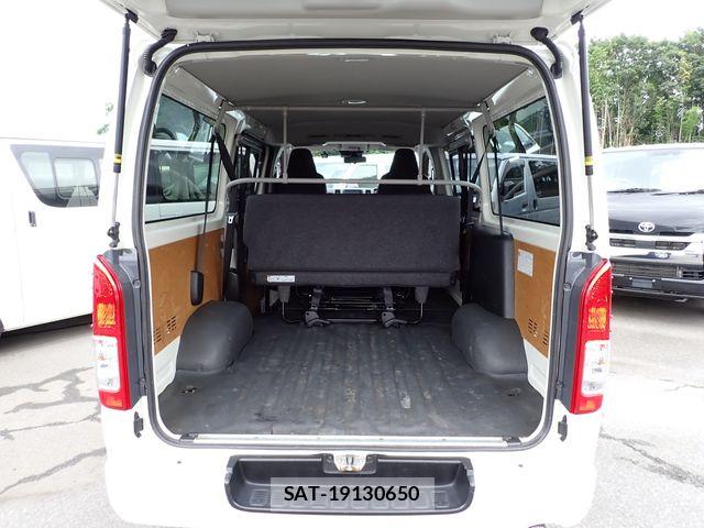Toyota HIACE VAN 2021-06 8145883-5