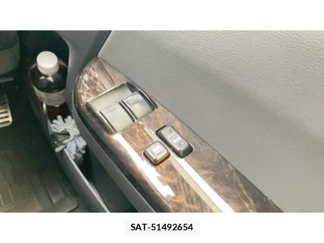 Toyota HIACE VAN 2021-03 8145884-13