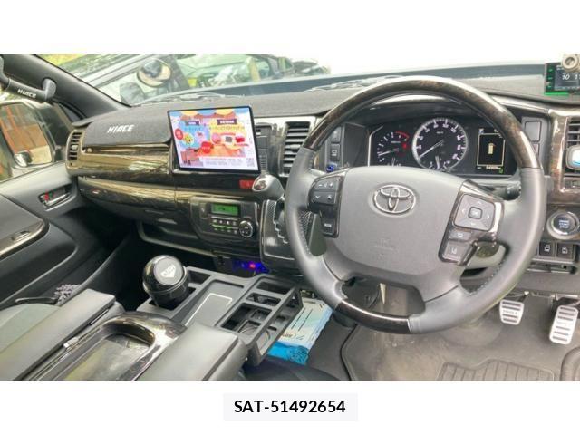 Toyota HIACE VAN 2021-03 8145884-15