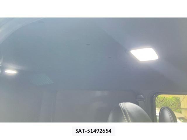 Toyota HIACE VAN 2021-03 8145884-18