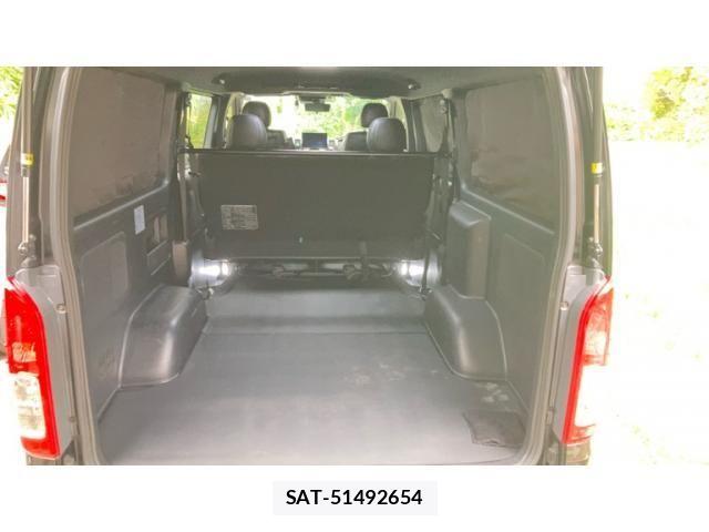 Toyota HIACE VAN 2021-03 8145884-21