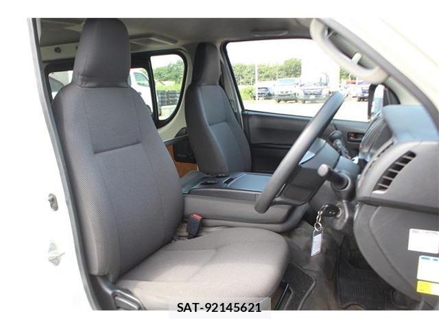 Toyota HIACE VAN 2021-03 8145886-20