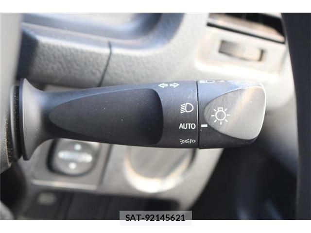 Toyota HIACE VAN 2021-03 8145886-25