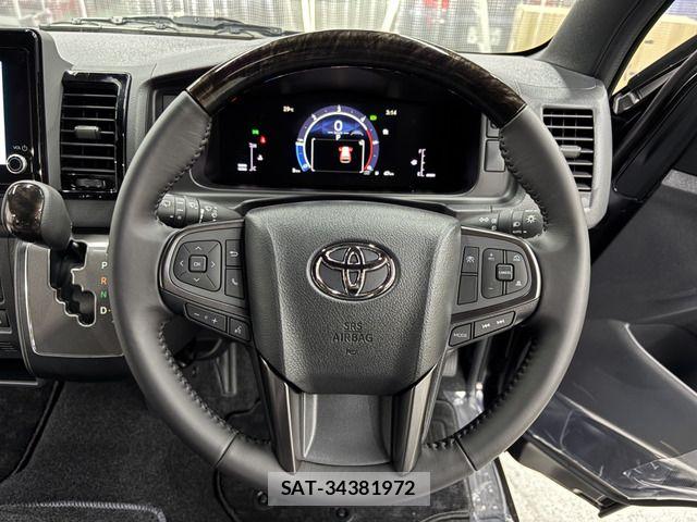 Toyota HIACE VAN 2026-07 8158533-6