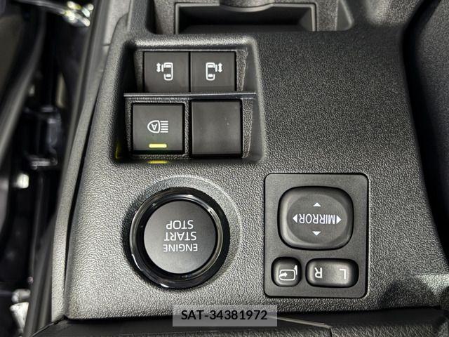 Toyota HIACE VAN 2026-07 8158533-7