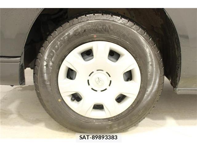 Toyota HIACE VAN 2023-08 8207791-24