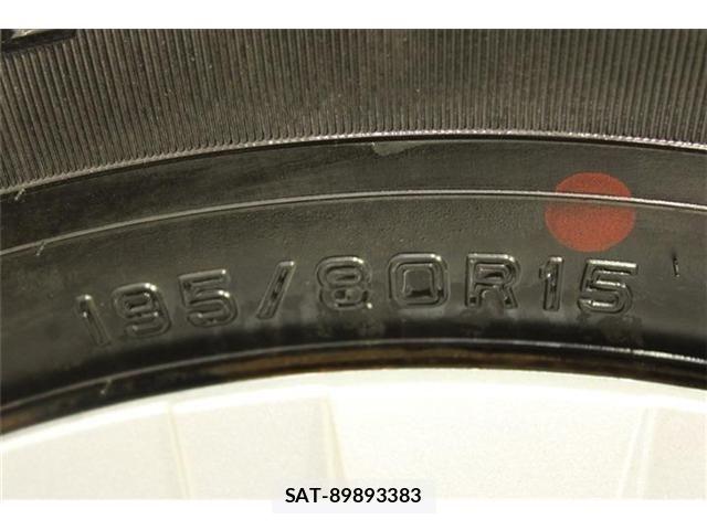 Toyota HIACE VAN 2023-08 8207791-26