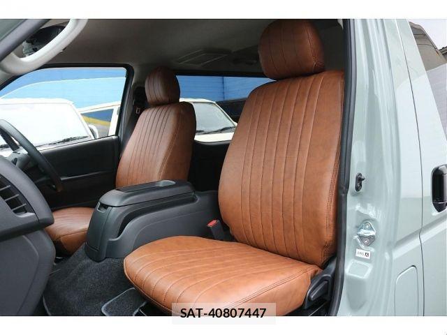Toyota HIACE VAN 2025-01 8207780-9