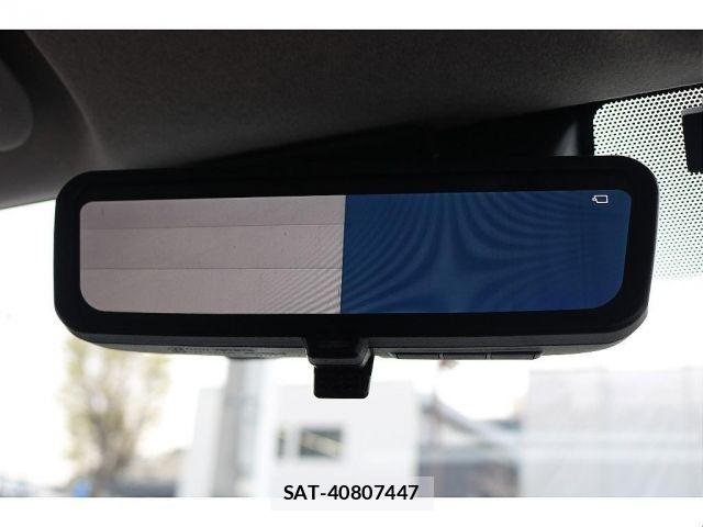 Toyota HIACE VAN 2025-01 8207780-16