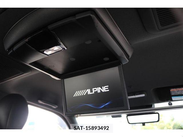 Toyota HIACE VAN 2024-01 8207785-14