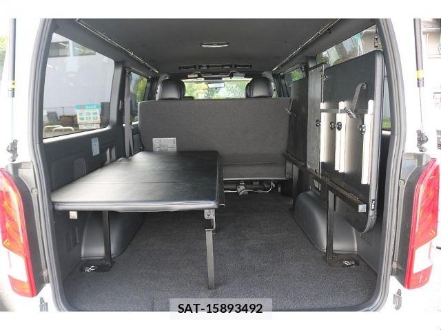 Toyota HIACE VAN 2024-01 8207785-16