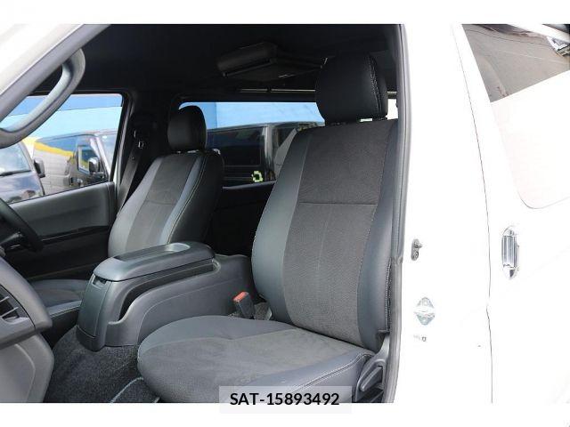 Toyota HIACE VAN 2024-01 8207785-5