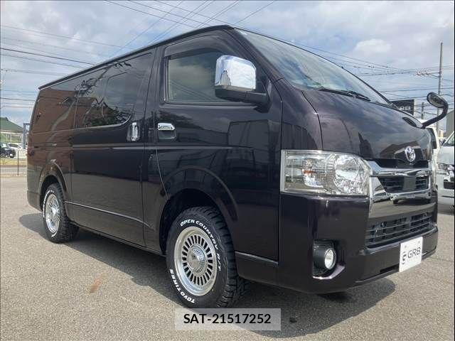 Toyota HIACE VAN 2020-09 8207789-10