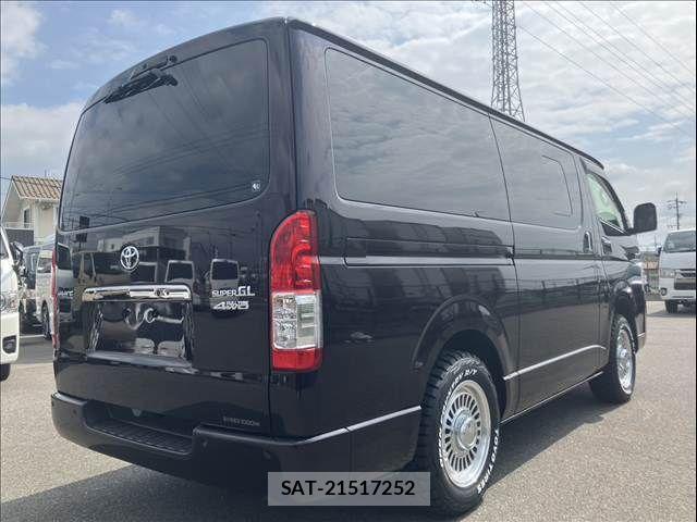 Toyota HIACE VAN 2020-09 8207789-14
