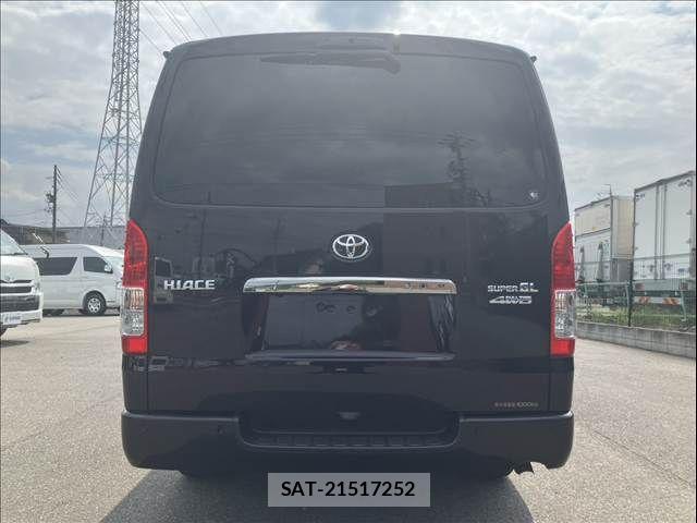 Toyota HIACE VAN 2020-09 8207789-2