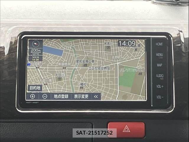 Toyota HIACE VAN 2020-09 8207789-4
