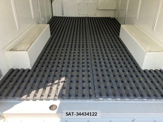 Toyota HIACE VAN 2022-08 8207782-9