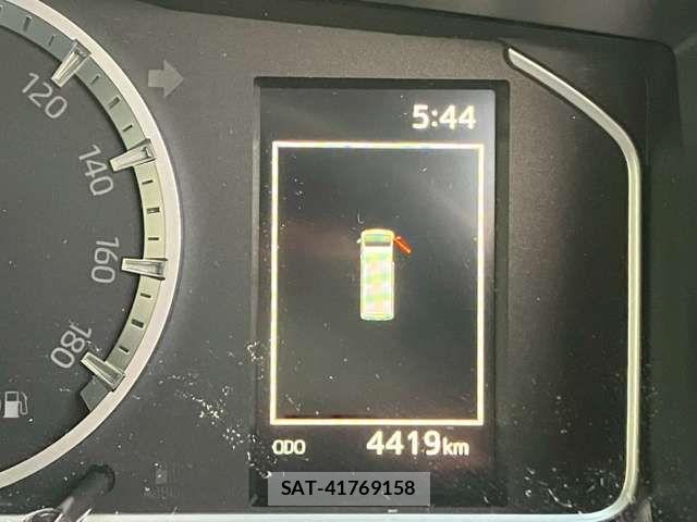 Toyota HIACE VAN 2026-04 8207781-10
