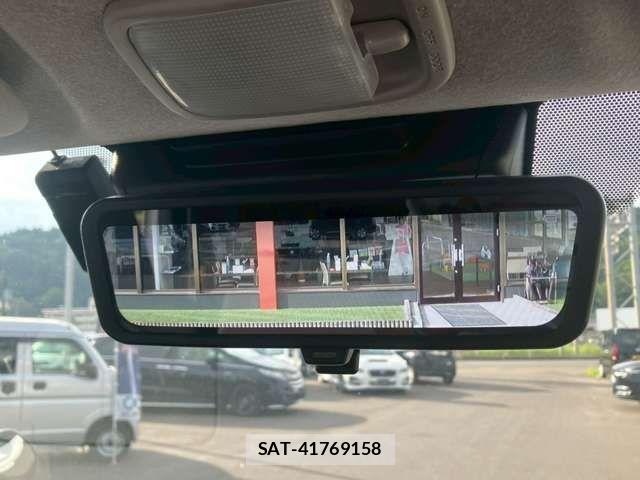 Toyota HIACE VAN 2026-04 8207781-2