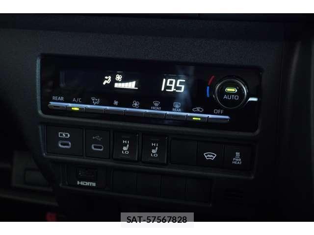 Toyota HIACE VAN 2026-07 8207784-14