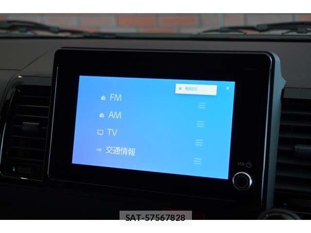 Toyota HIACE VAN 2026-07 8207784-16