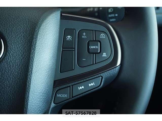 Toyota HIACE VAN 2026-07 8207784-19