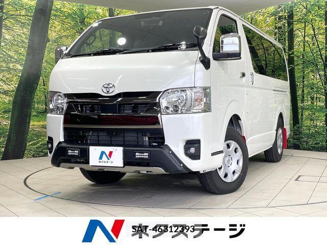 Toyota HIACE VAN 2026-04 8207788-0