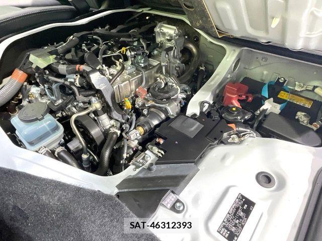 Toyota HIACE VAN 2026-04 8207788-17