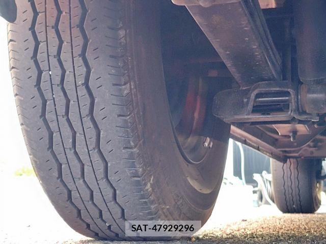 Toyota HIACE VAN 2019-08 8207792-15