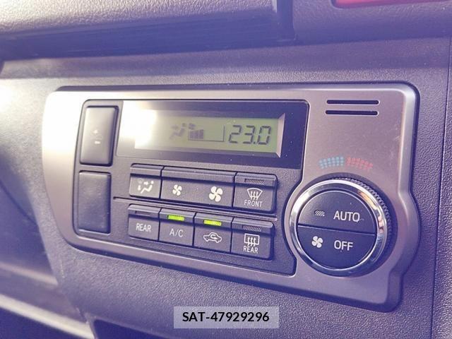 Toyota HIACE VAN 2019-08 8207792-24