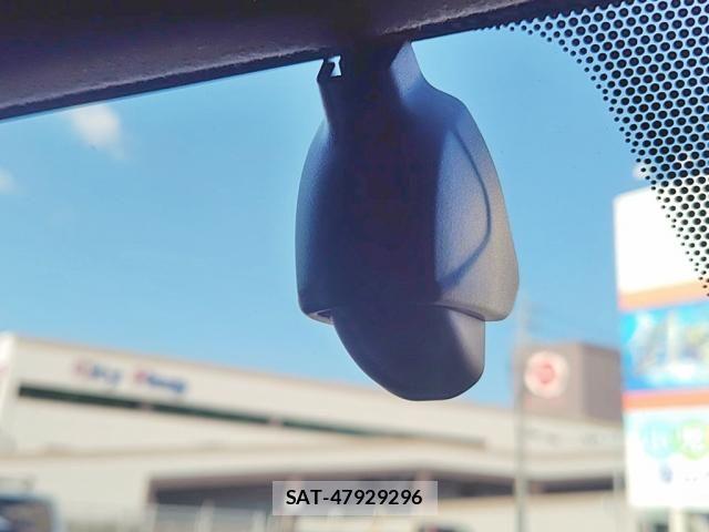 Toyota HIACE VAN 2019-08 8207792-26
